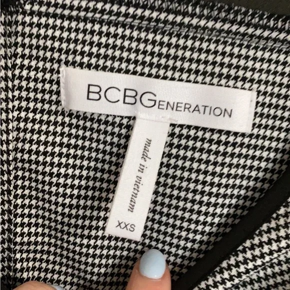 BCBG mini dress ✨ - Picture 9 of 9